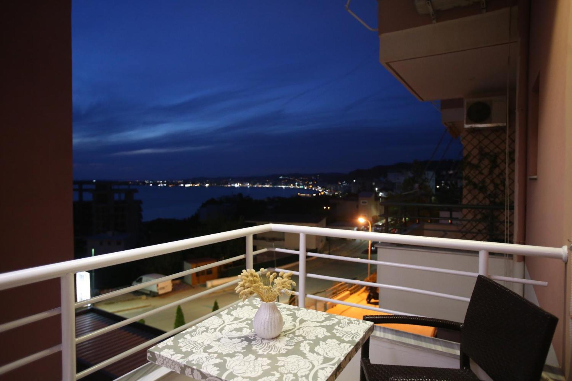 Tekb Rooms & Apartments Vlorë Exterior foto