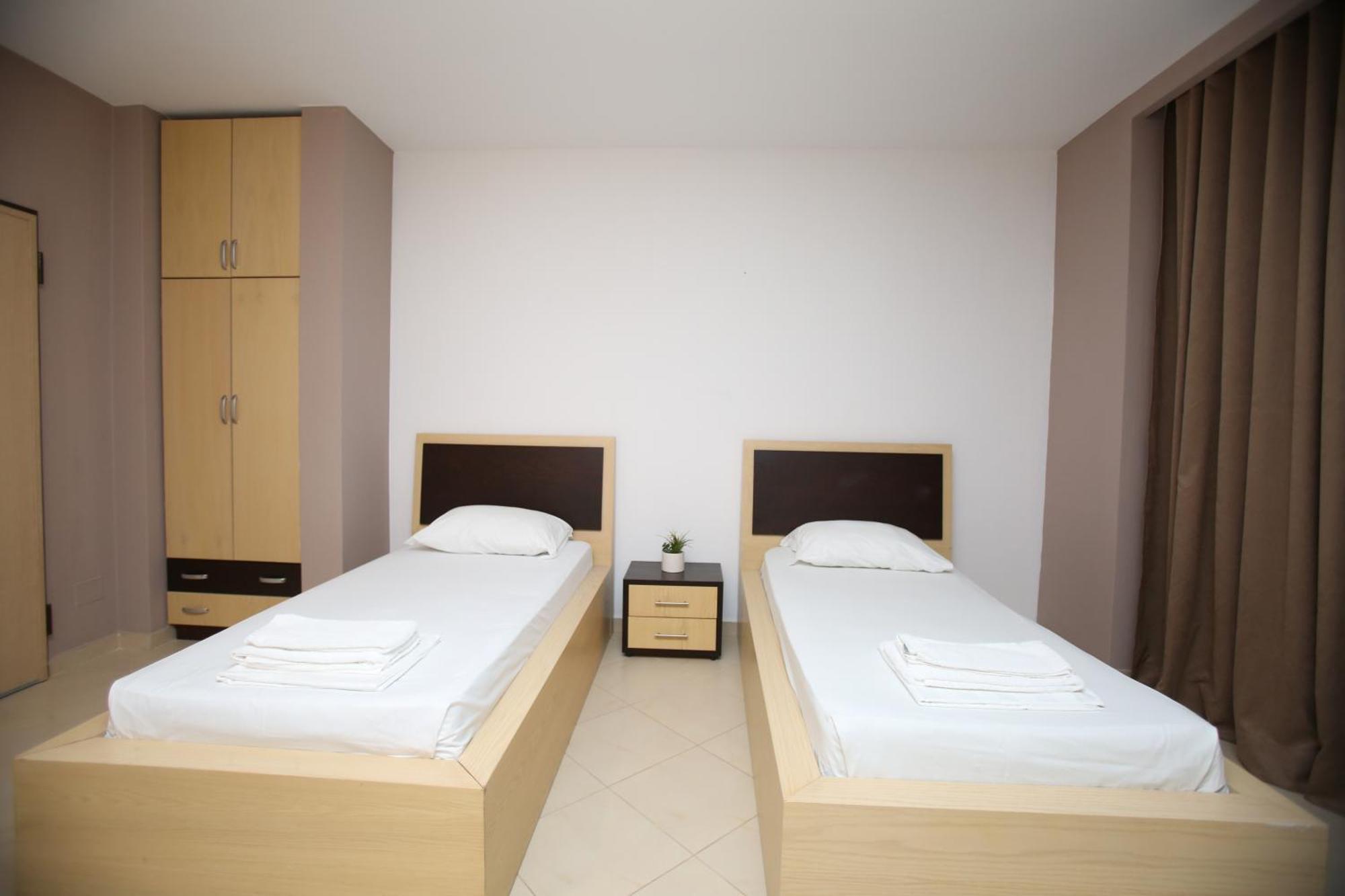 Tekb Rooms & Apartments Vlorë Exterior foto